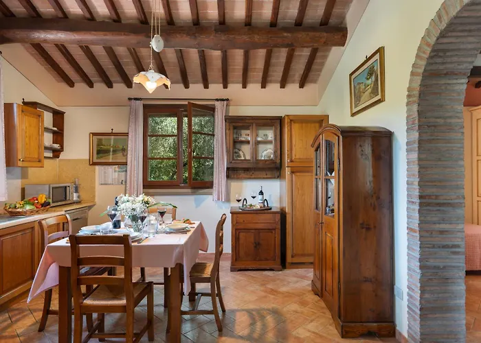 Βίλα Riparbella Frassineta